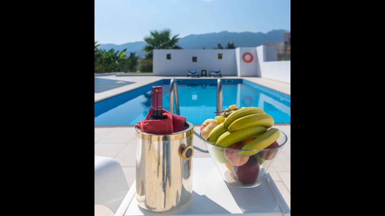 Xenos Villa 6 With A Private Pool Near The Sea Tigaki Zewnętrze zdjęcie
